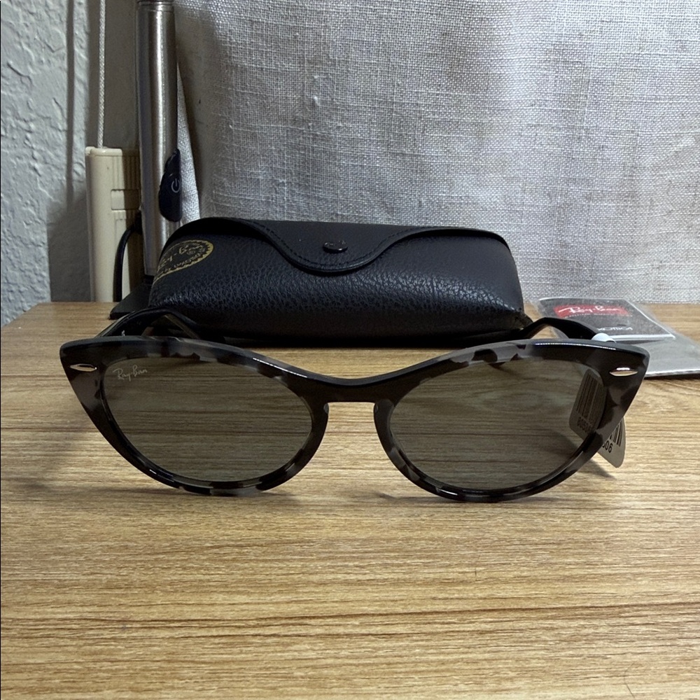 Ray-Ban Cat Sunglasses Nina ORB4314N 54/18  Tortoise Front with Black Temples